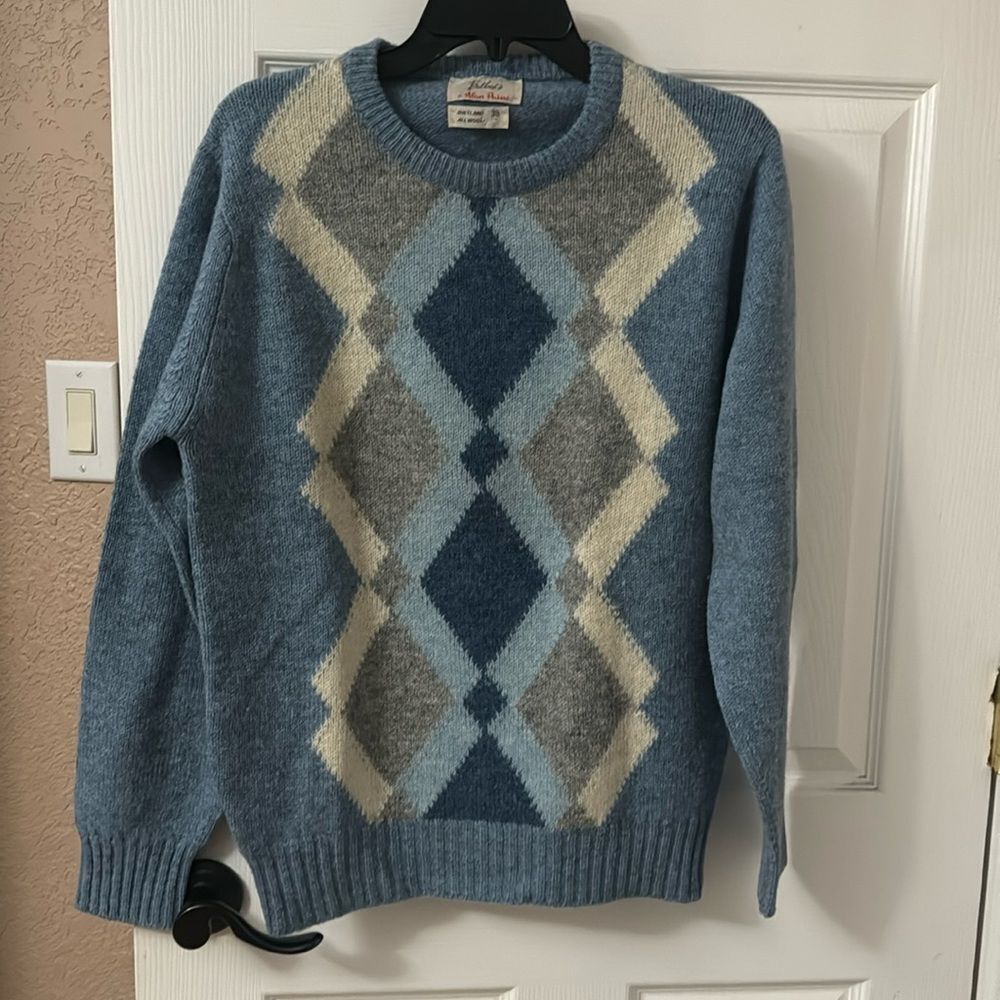 Bullocks by Alan Paine Vintage sweater